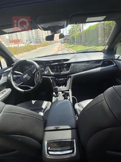 کادیلاک XT6